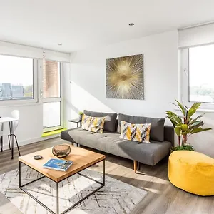 https://bright-london-bridge-apartment.brighton-hotels-england.com